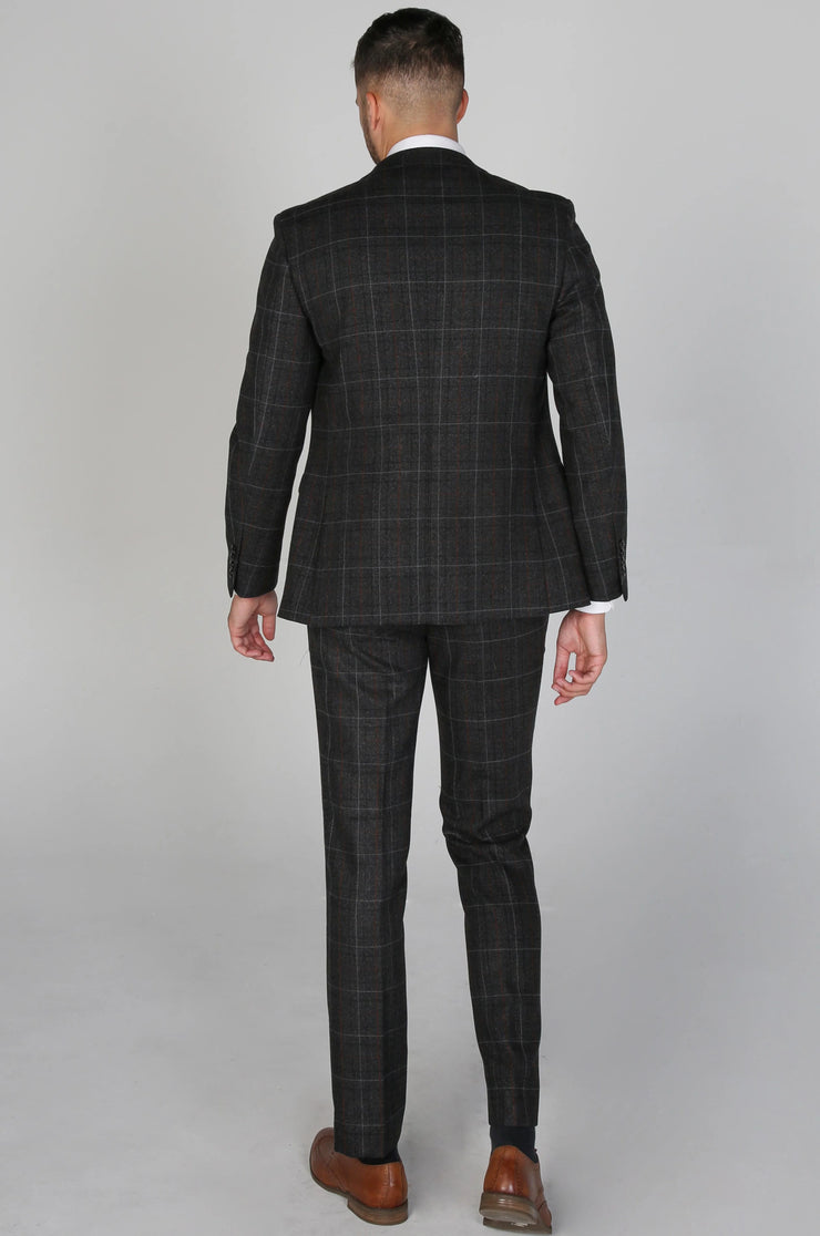 Paul; Andrew: Harvey Grey Men's Three Piece Suit