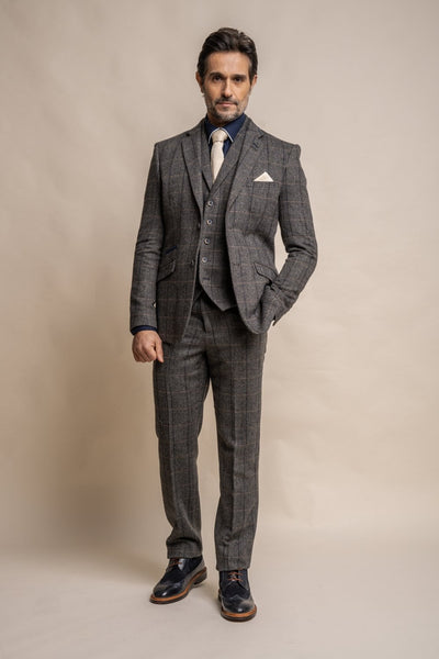 HOUSE OF CAVANI ALBERT GREY SHORT TWEED CHECK SUIT